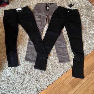 NWT bundle fashion nova jeans !
